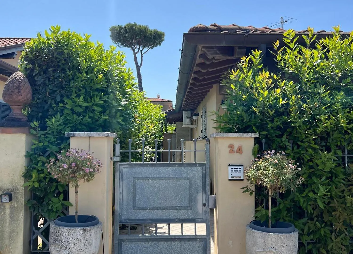 Versilia Villina Lola Марина-ди-Пьетрасанта
